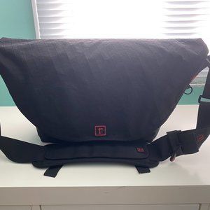 Rickshaw Bagworks - Medium Zero Messenger Bag (XPAC)